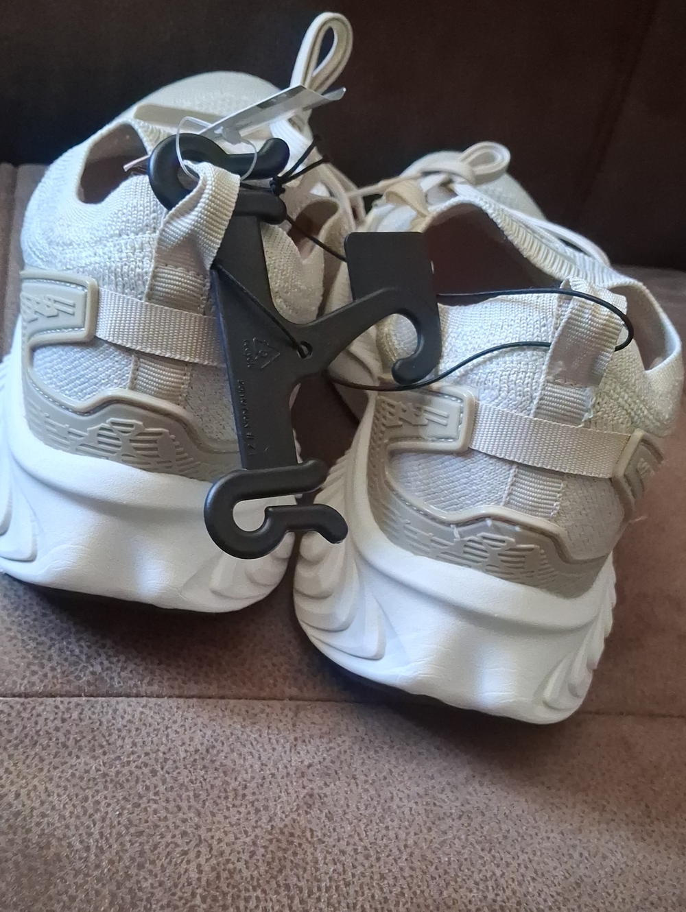 Avia Runner Women's Lightweight Performance Sneakers - Beige/White Size 11 - Picture 3 of 6